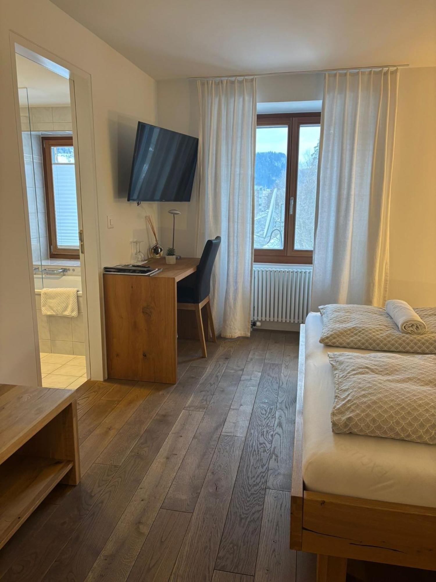 Landgasthof Zum Glenner Ilanz/Glion Exterior foto